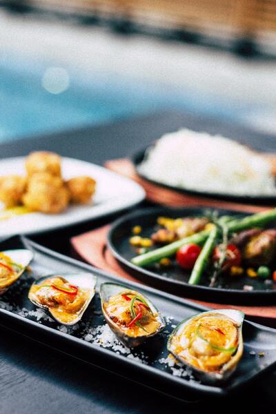 food-plate-poker-asia-bangkok-pattaya-manila